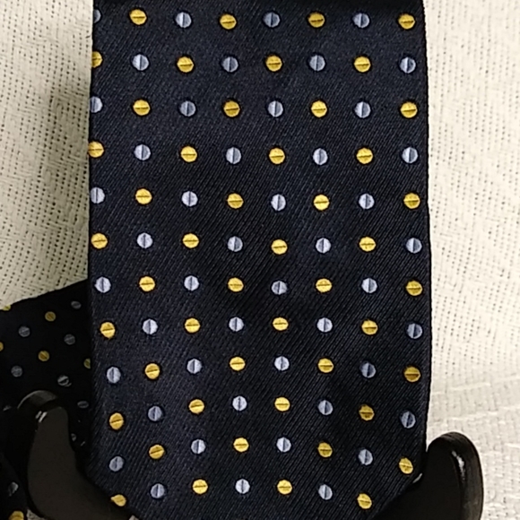 Tommy Hilfiger 100% Silk Navy Blue Gold Tie - Picture 2 of 5